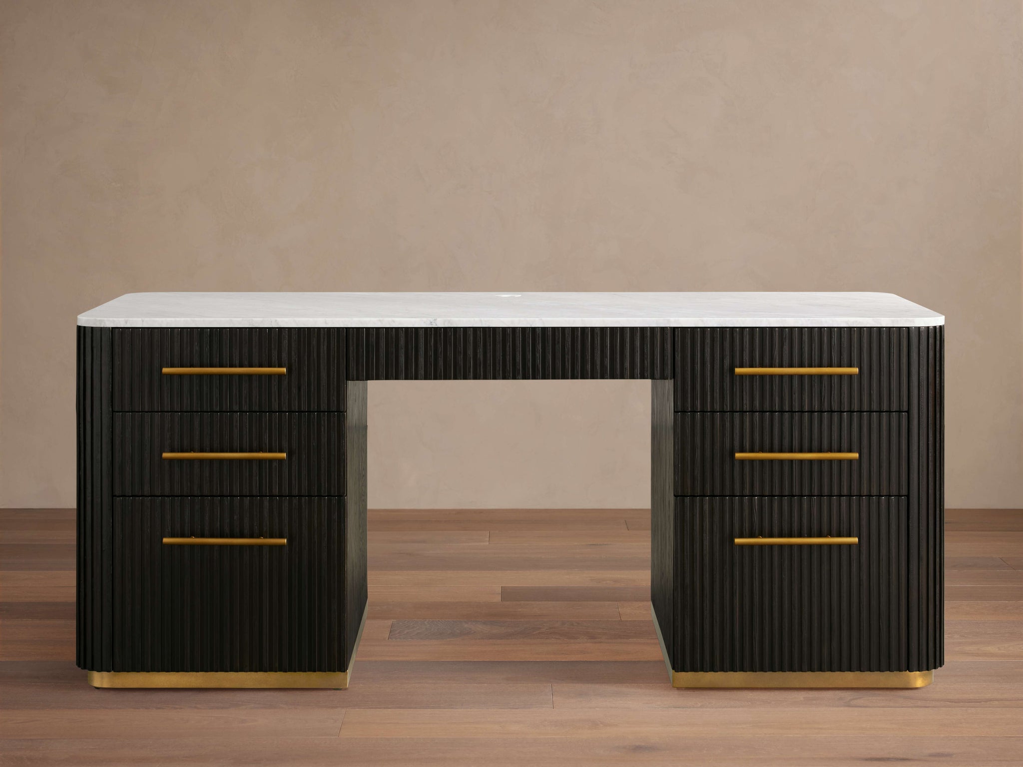 Finnley Executive Desk