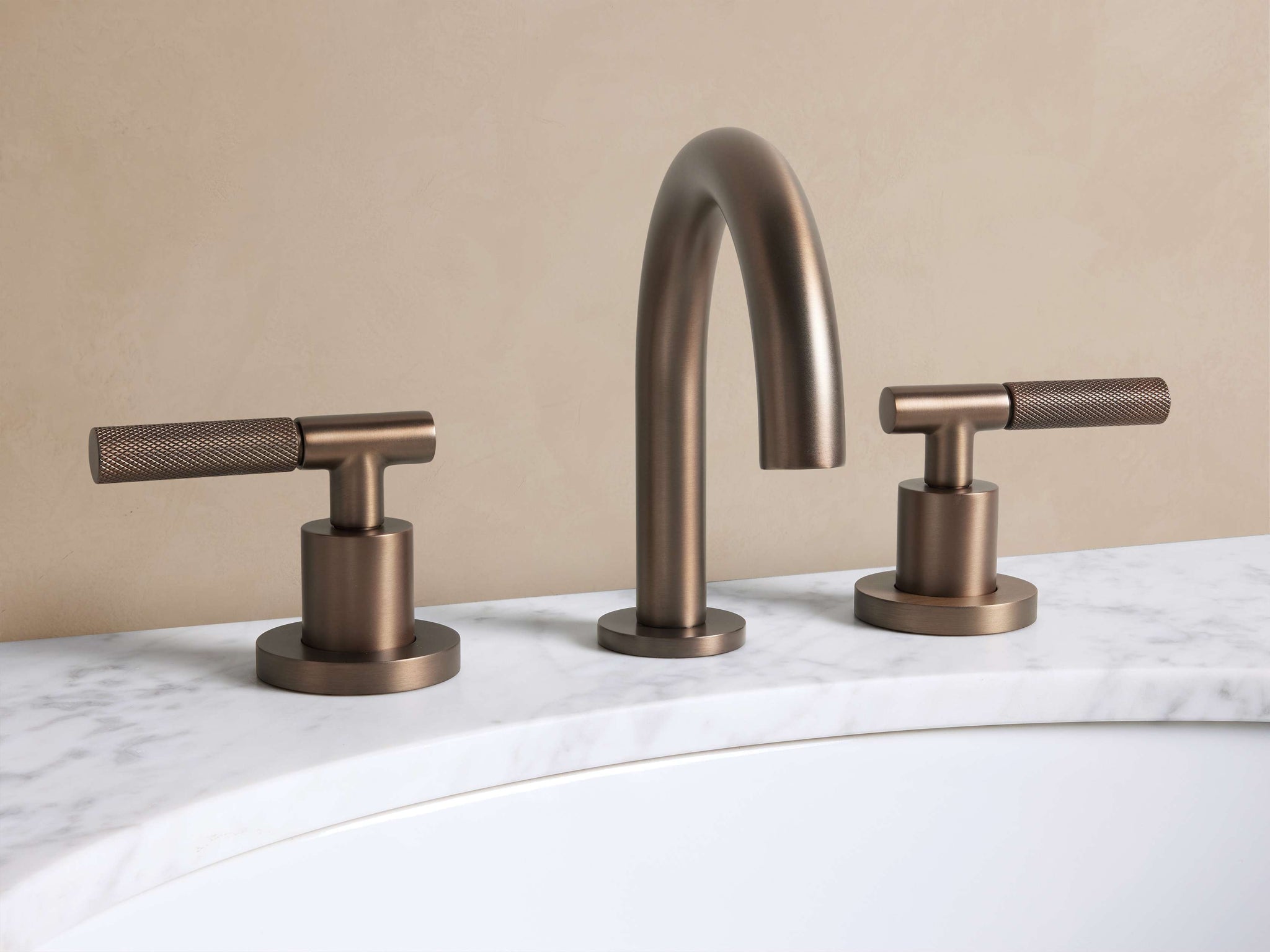 Crewe Knurled Faucet in Bronze